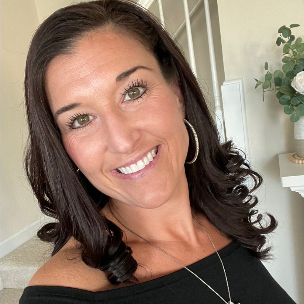 Meet your Posher, Lisa